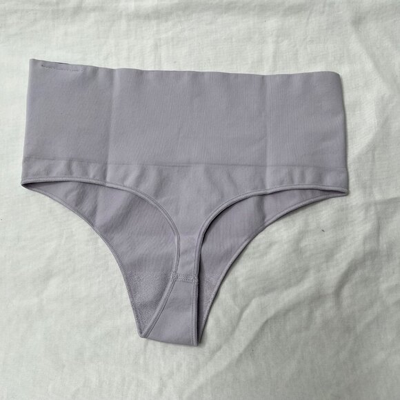Spanx High-Waisted Purple EcoCare Shaping Thong Seamless Panty Small 40048r - Picture 3 of 6